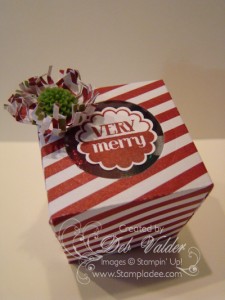 Envelope Punch Board Elf on the Shelf Gift 1